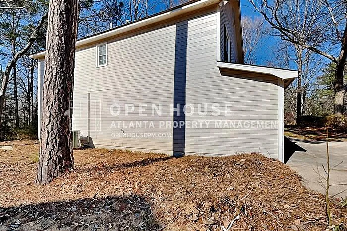 1746 Charrington Way — Photo 19