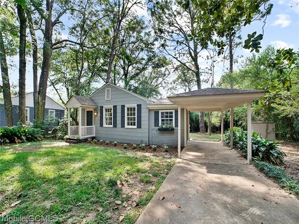 307 Pineview Ln W, Mobile, AL 36608