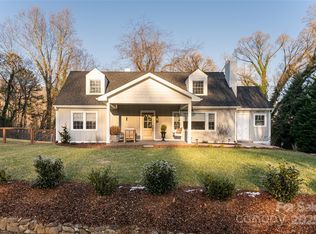 45 Wild Cherry Rd, Asheville, NC 28804