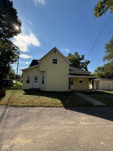 7909 S Spring St, Daleville, IN, 47334