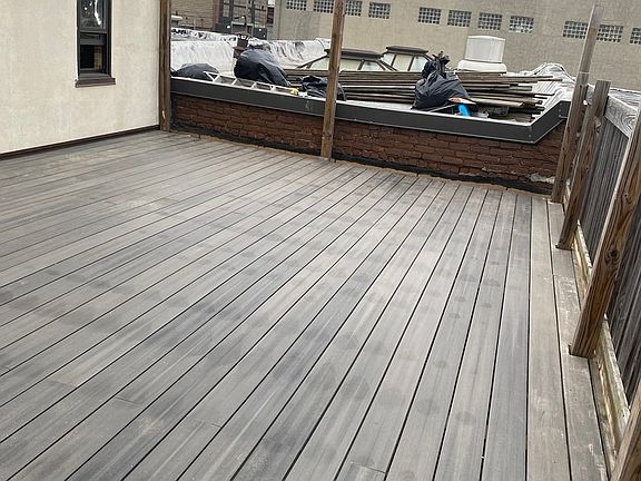 2nd image of 220 Eagle St #2
