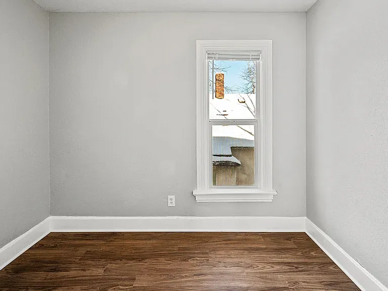 861 Marion St #2 — Photo 5
