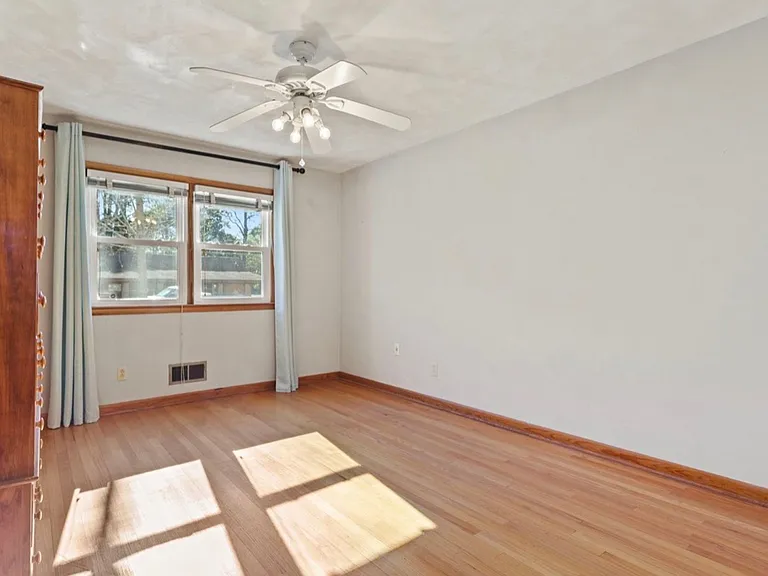 1404 Shelton Rd — Photo 36