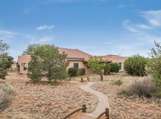 4 Demora Ct, Santa Fe, NM 87508