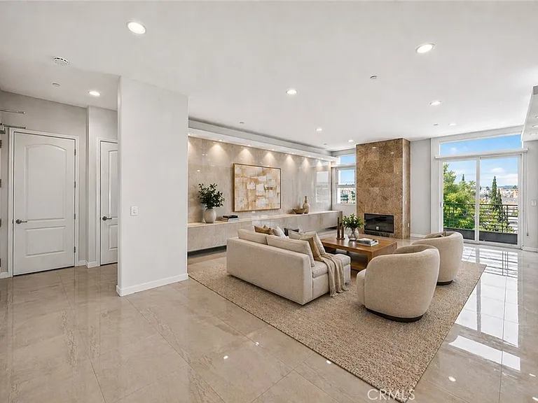 401 N Serrano #Penthouse 3 — Photo 7