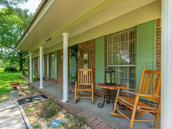 1327 Jackson St, Baker, FL 32531