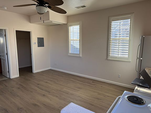 4th image of 606 Leah Ln