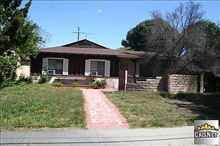 1st image of 22845 Saticoy St