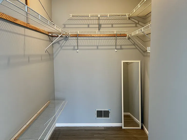 260 Robertson Way #260 — Photo 6