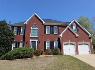 131 Brook Ln, Roswell, GA 30075