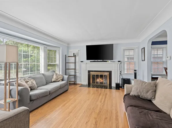 4302 Arlington Dr, Royal Oak, MI 48073