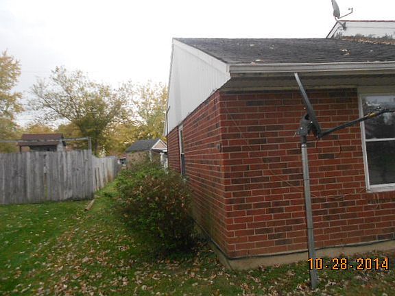 2nd image of 209 Mark Ct