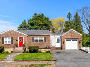 22 Shelton Rd, Swampscott, MA 01907