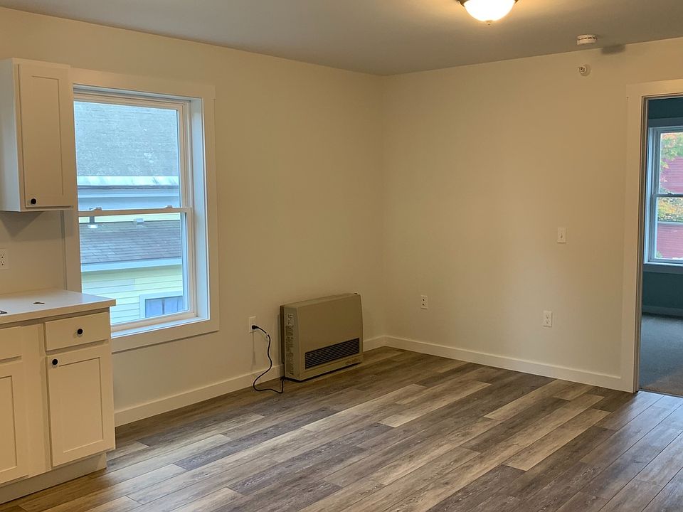 66 Upper Main Street Apartment Rentals Morrisville, VT Zillow