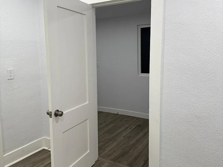 9509 Stephens St — Photo 33