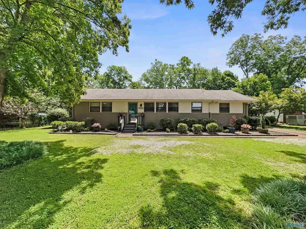 4604 Force Dr NW, Huntsville, AL 35810