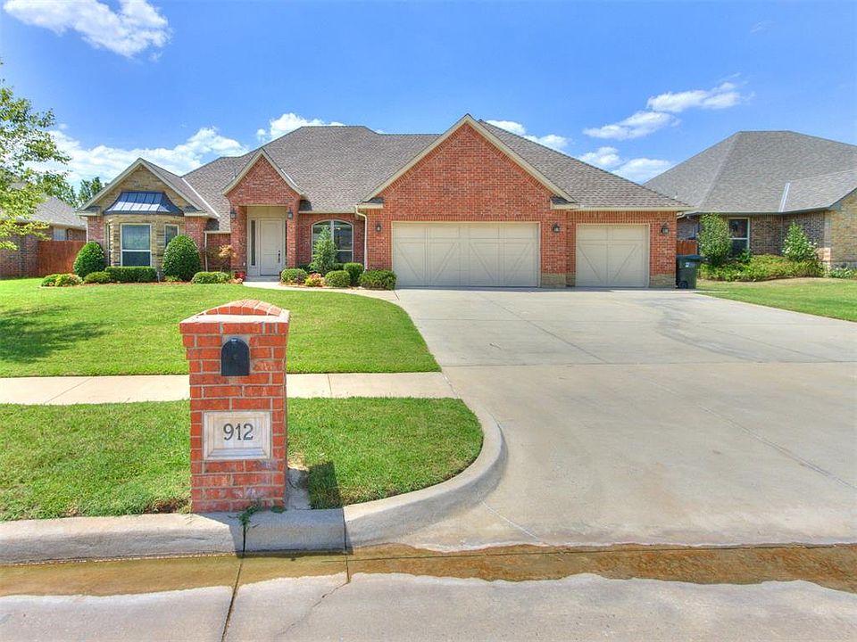 1st image of 912 Trisha Ln