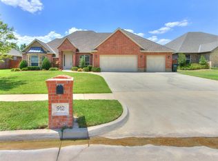912 Trisha Ln, Norman, OK 73072