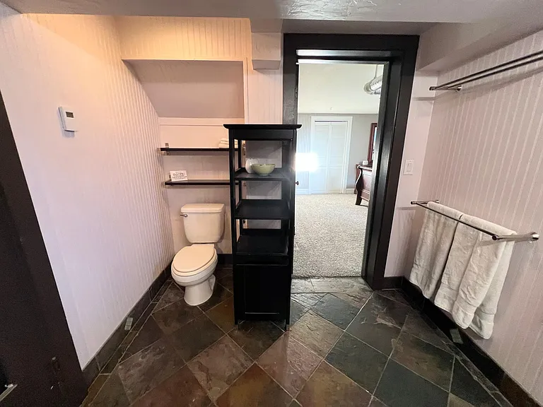 2520 Jefferson Ave — Photo 12