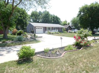 1655 Langley Ave, Windom, MN 56101