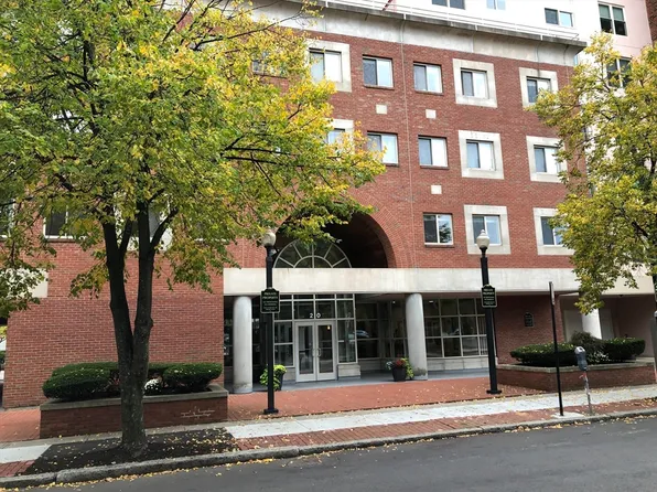 20 Webster St APT 201, Brookline, MA 02446