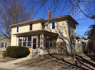 106 W Lincoln St, Mount Morris, IL 61054