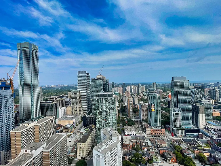 1080 Bay St #4509 — Photo 27