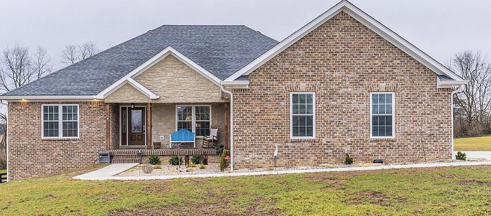 1st image of 350 Chrisman Oaks Trl