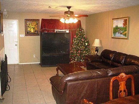 4th image of 13711 Naomi Hollow Ln