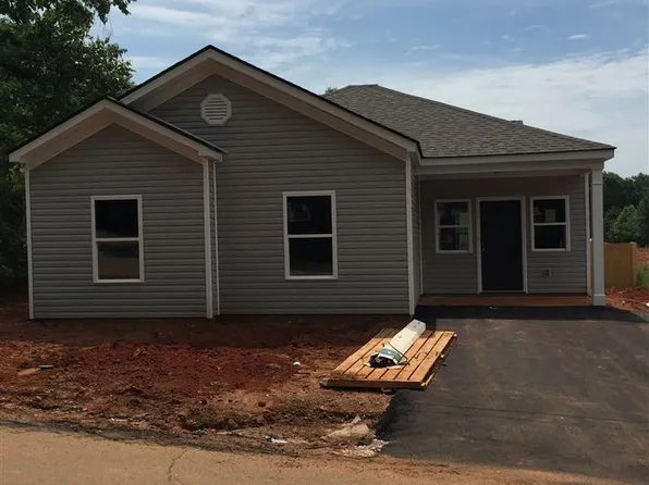 203 Crescent Cir, Duncan, SC 29334