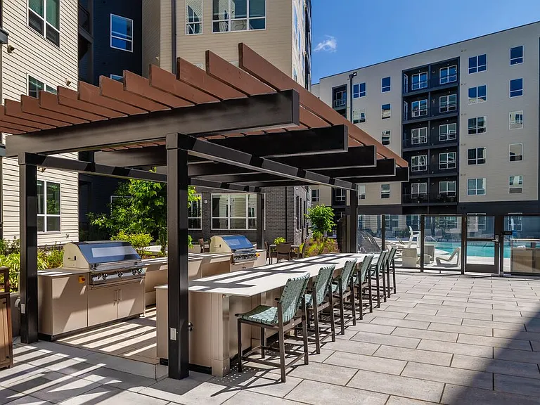 New West Phase - Courtyard with BBQ grills