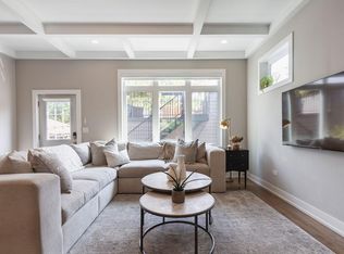 1725 S Ruble St, Chicago, IL 60616