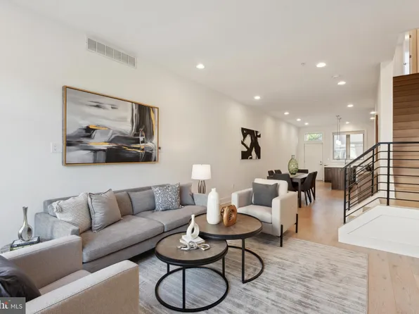 740 S Columbus Blvd Unit 18, Philadelphia, PA 19147