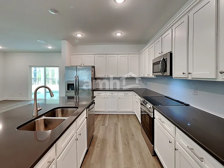 146 Sapling Way — Photo 3