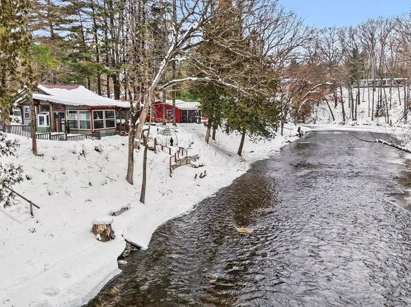 7774 E Saint Huberts Trl, Hesperia, MI 49421