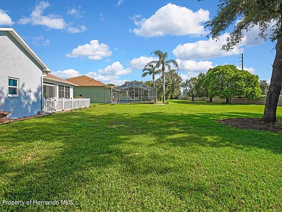 3rd image of 3224 Saint Ives Blvd
