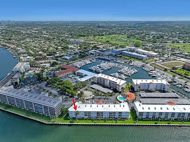 28 Yacht Club Dr — Photo 20