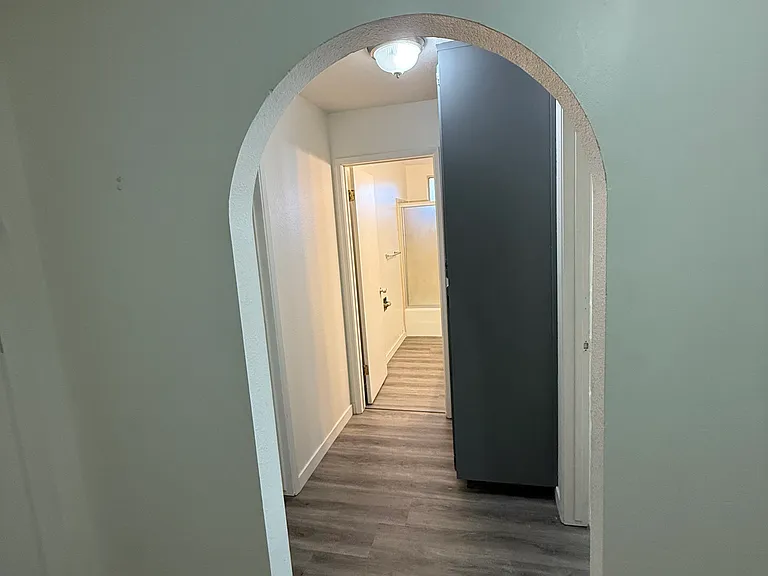 604 Rose Ave #606 — Photo 13