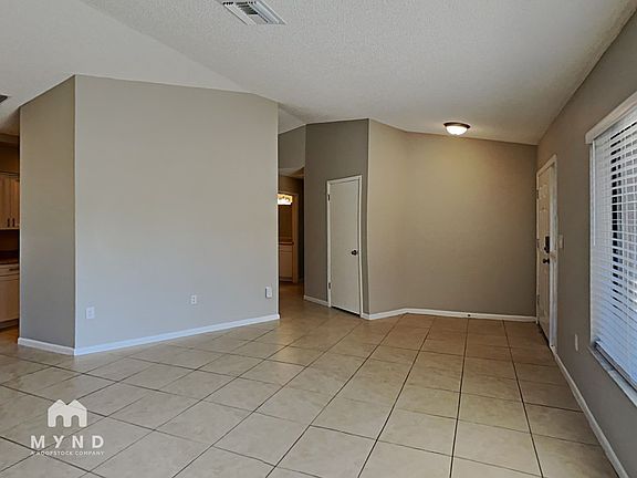 2nd image of 5220 Juliet Ct