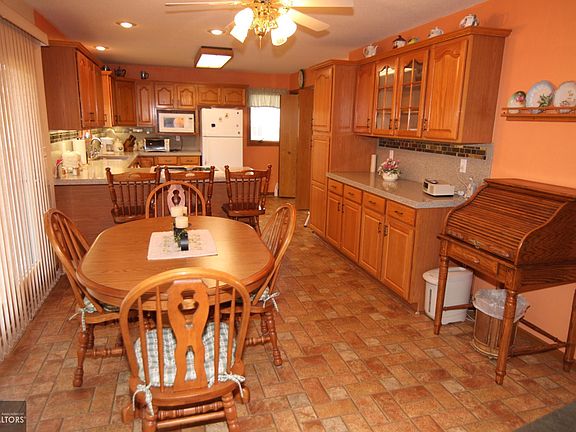 5th image of 1501 Sunnyslope Dr