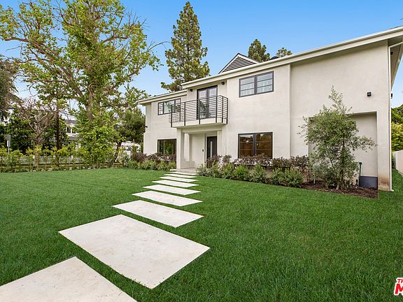 2nd image of 602 S Lucerne Blvd