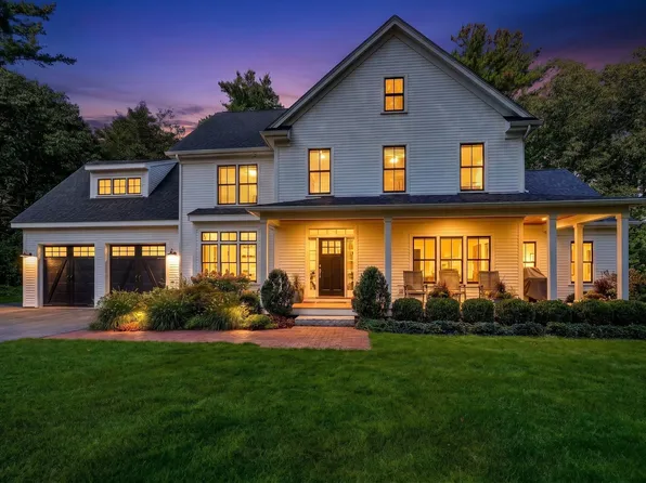 313 Garfield Rd, Concord, MA 01742