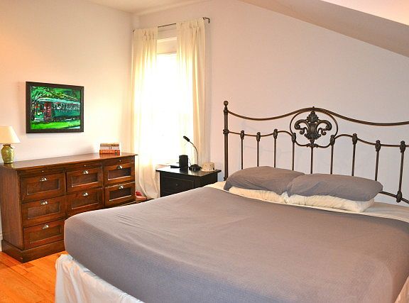 4th image of 2619 Saint Charles Ave #C