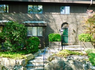 289 New Norwalk Rd #29, New Canaan, CT 06840