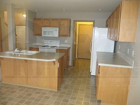 2nd image of 16004 89th Ave E