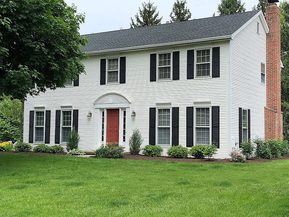 1st image of 46 Bishops Ct