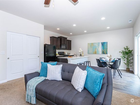 5th image of 32621 Marguerite Lane