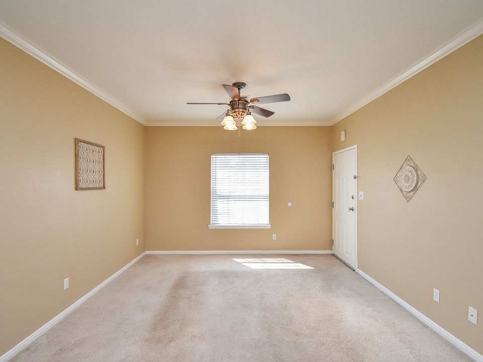 1st image of 130 Sherwood Dr #C
