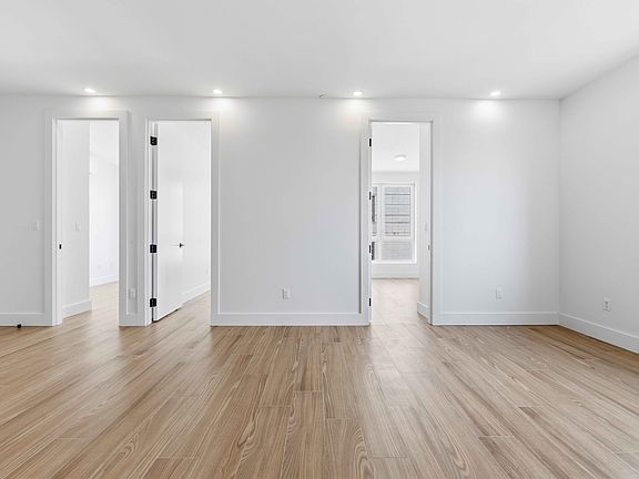 5th image of 105 Hawthorne St #6C