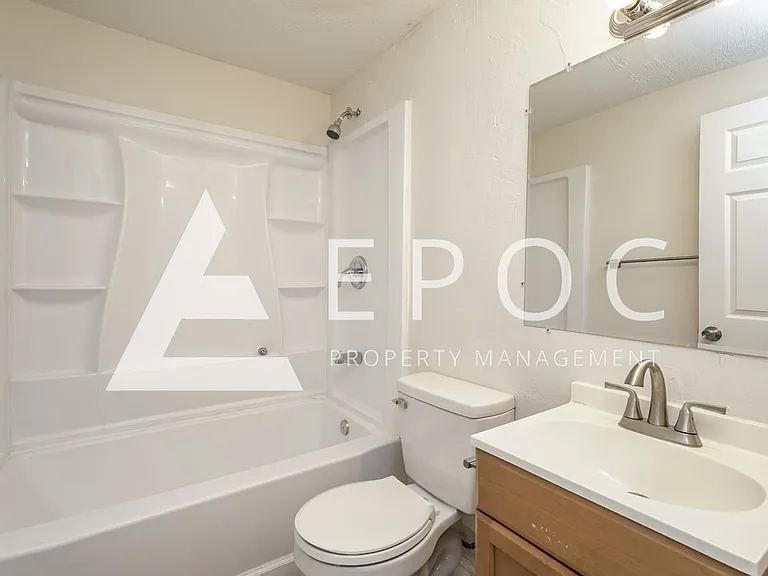 1021 Richland St #B — Photo 14